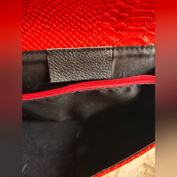 Red leather Crossbody clutch purchased in Italy - Picture 2 of 8